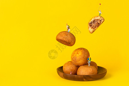 中秋节月饼创意小人图片
