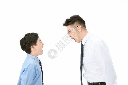 父子争吵吵架生气图片