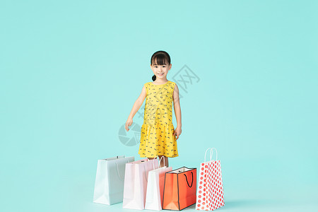 可爱童装素材小女孩购物背景