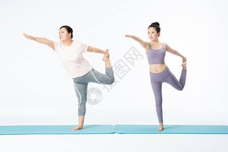 一起减肥胖瘦姐妹一起做瑜伽背景