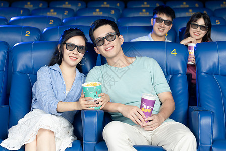 3d浪漫素材年轻情侣在影院看3D电影背景