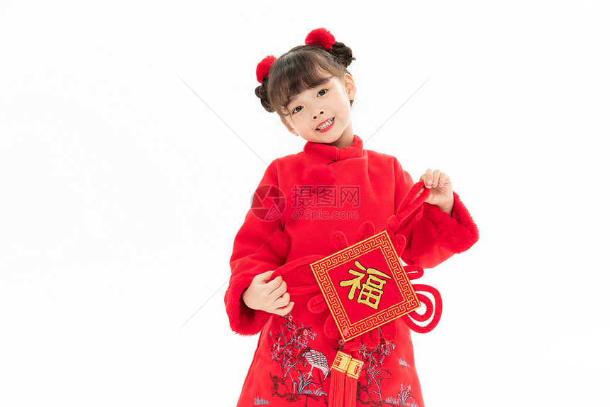 小女孩手拿中国结图片