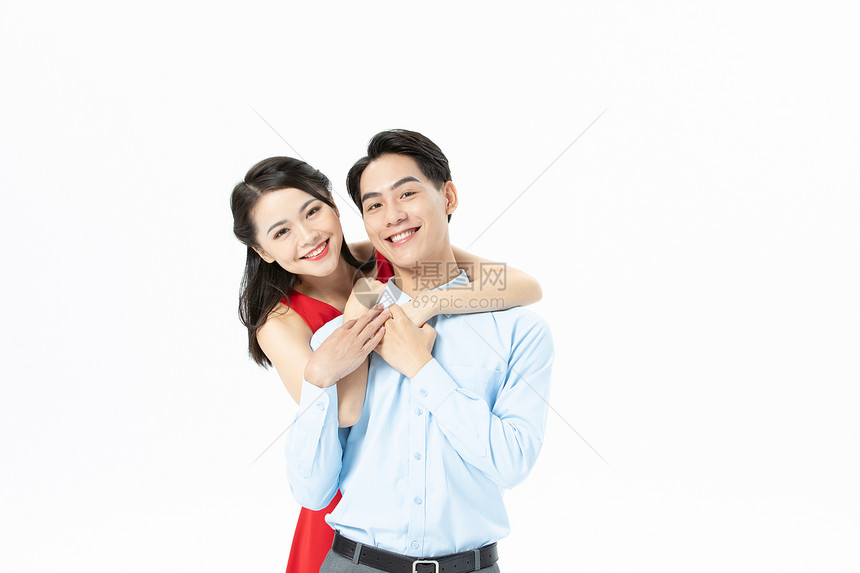 妻子靠在丈夫肩膀上图片