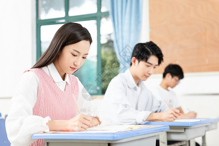 青年男女考研考试高清图片