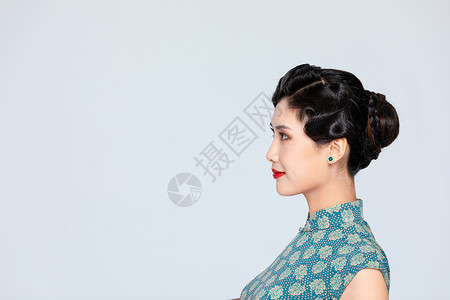 古典印花中国风古装旗袍美女拿扇子背景