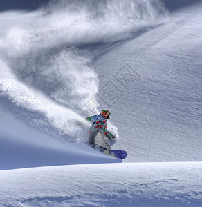 下山滑雪板背景图片