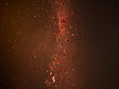 空中红色的粉尘图片