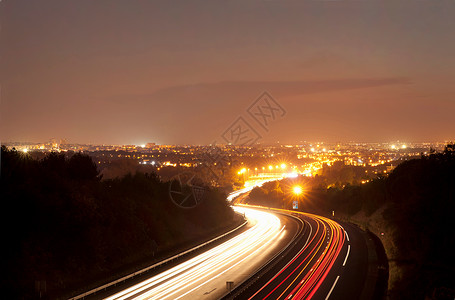 法国图卢兹夜间道路交通背景