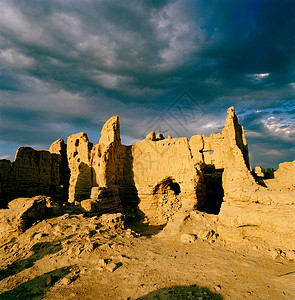 中国新疆吐鲁番丝绸之路雅纳兹山谷角河丝绸之路二世纪遗址背景图片