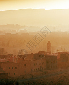 摩洛哥托德拉峡谷附近的小镇高清图片