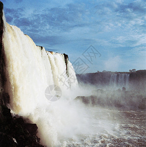 巴西巴拉那州伊瓜苏瀑布图片