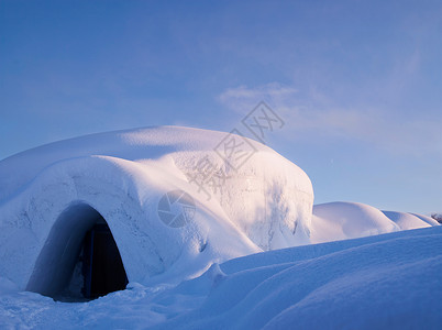 马克内斯挪威北部芬马克地区柯克内斯一家冰上酒店背景