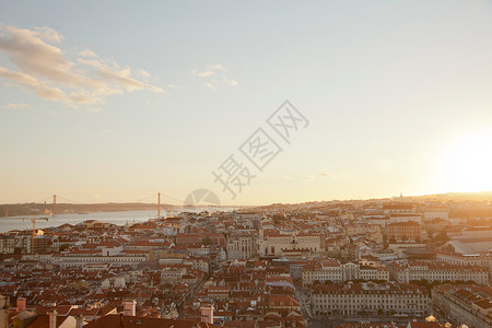 俯瞰葡萄牙里斯本阿尔法马图片