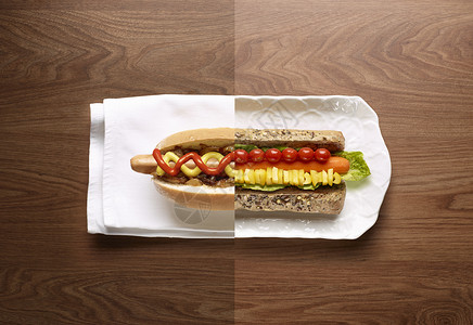 半个热狗，半个蔬菜三明治，俯视图图片