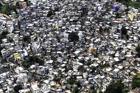 埃弗罗西尼亚稠密的贫民窟高清图片