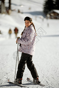 少女滑雪图片
