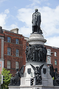 爱尔兰都柏林丹尼尔·奥康奈尔雕像背景图片