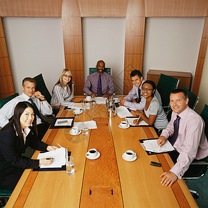 会议室商务人员商务人士高清图片素材