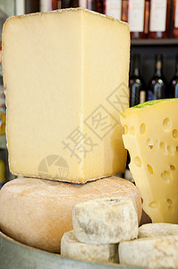 CantalGrueyere和Auvergne奶酪图片