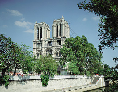 法国巴黎圣母院背景图片