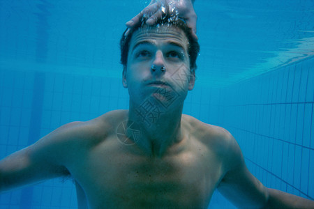 水下耐力呼吸试验图片