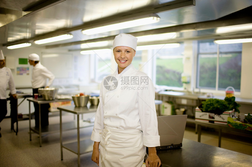 女厨师的画像图片