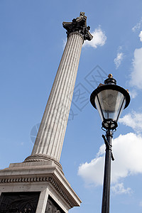 Nelson's Column and Street Light，伦敦背景