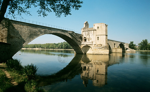 圣本尼泽阿维尼翁桥背景图片