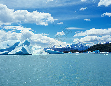 阿根廷湖上的冰山背景