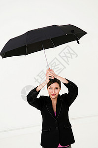 打伞的女人图片