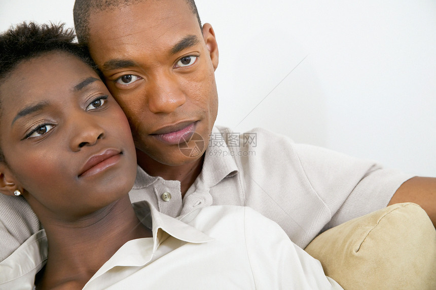 非洲裔夫妇图片