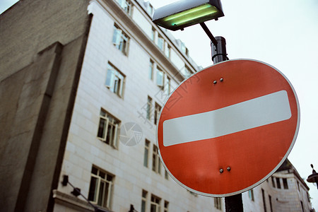 红色标志禁止通行标志背景