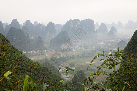 中国广西阳朔月亮山图片