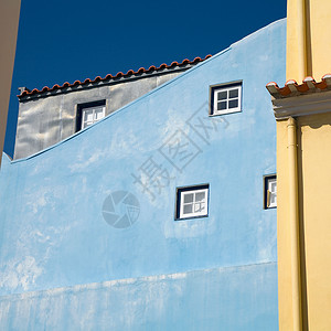 五颜六色的葡萄牙房屋图片