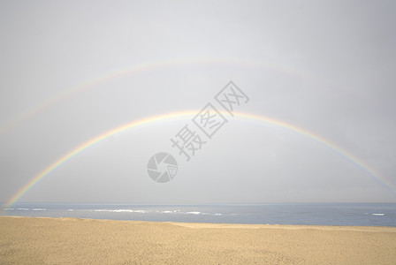 彩虹海滩海滩上彩虹背景