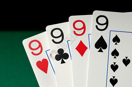 四张扑克牌背景图片