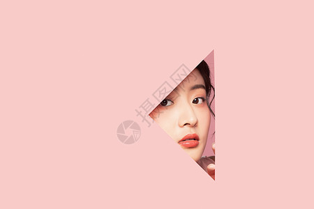 粉色三角形创意美女局部时尚美妆背景