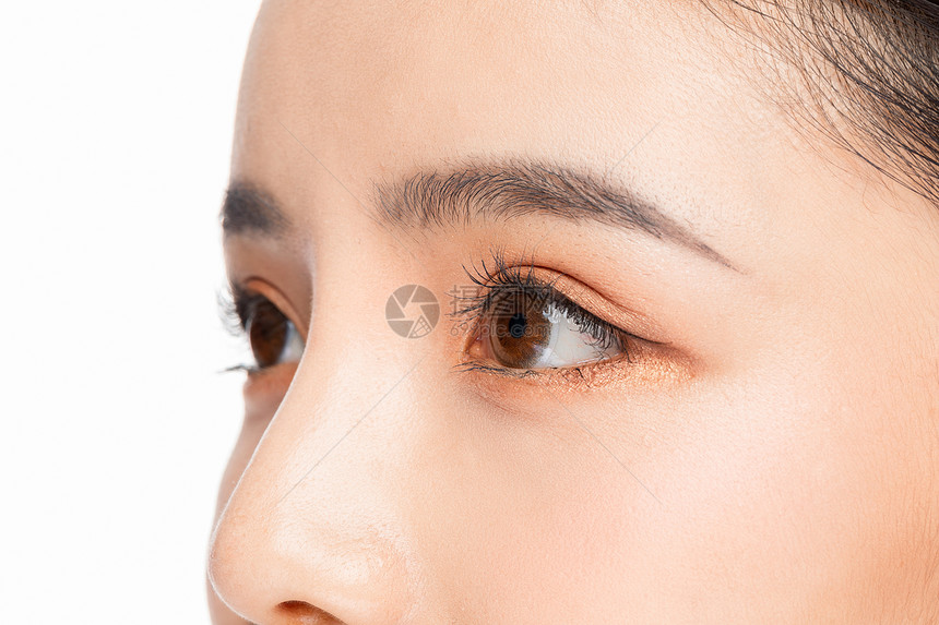 女性眼睛眉毛眼部细节特写图片