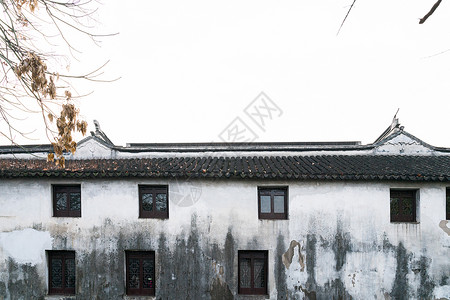 苏州粉墙黛瓦的江南建筑背景图片