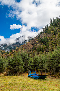 古朴自然景区四川省阿坝藏族羌族自治州毕棚沟景区背景