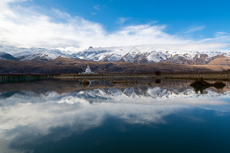 神山、圣水四川省甘孜市背景