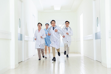 医生护士走廊疾跑图片