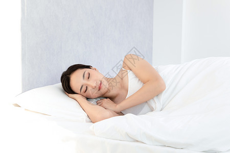 青年居家女性睡觉睡眠图片