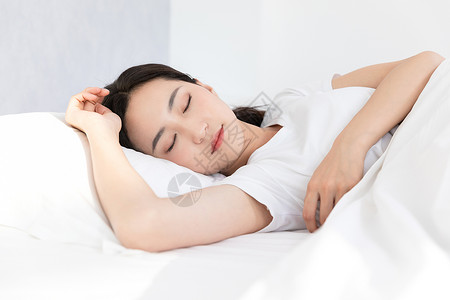 居家青年女性睡觉睡眠背景图片