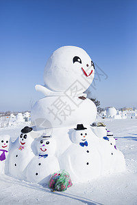  哈尔滨雪人谷图片