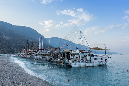 费提耶爱琴海海滨城市费特希耶跳岛游海盗船背景