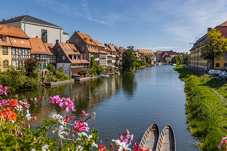 德国旅游城市纽伦堡莱茵河风光高清图片