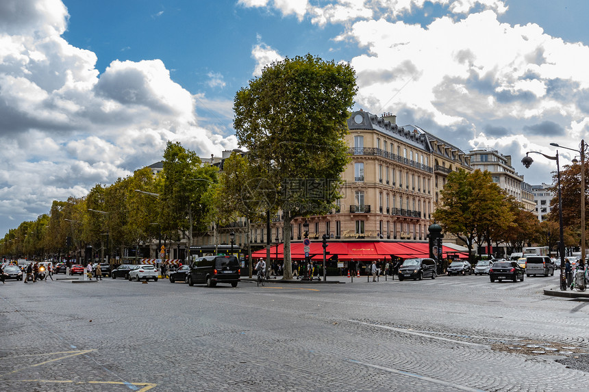 法国巴黎著名的香榭丽舍大道图片