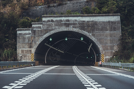 手绘隧道高速公路隧道口背景