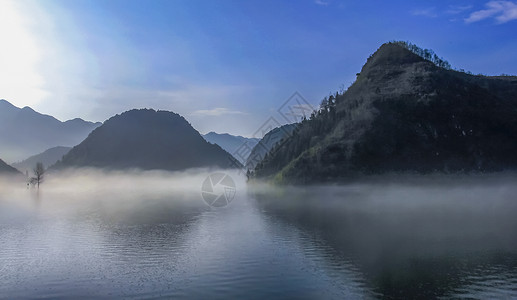 丹霞镇盘州市木龙水库背景